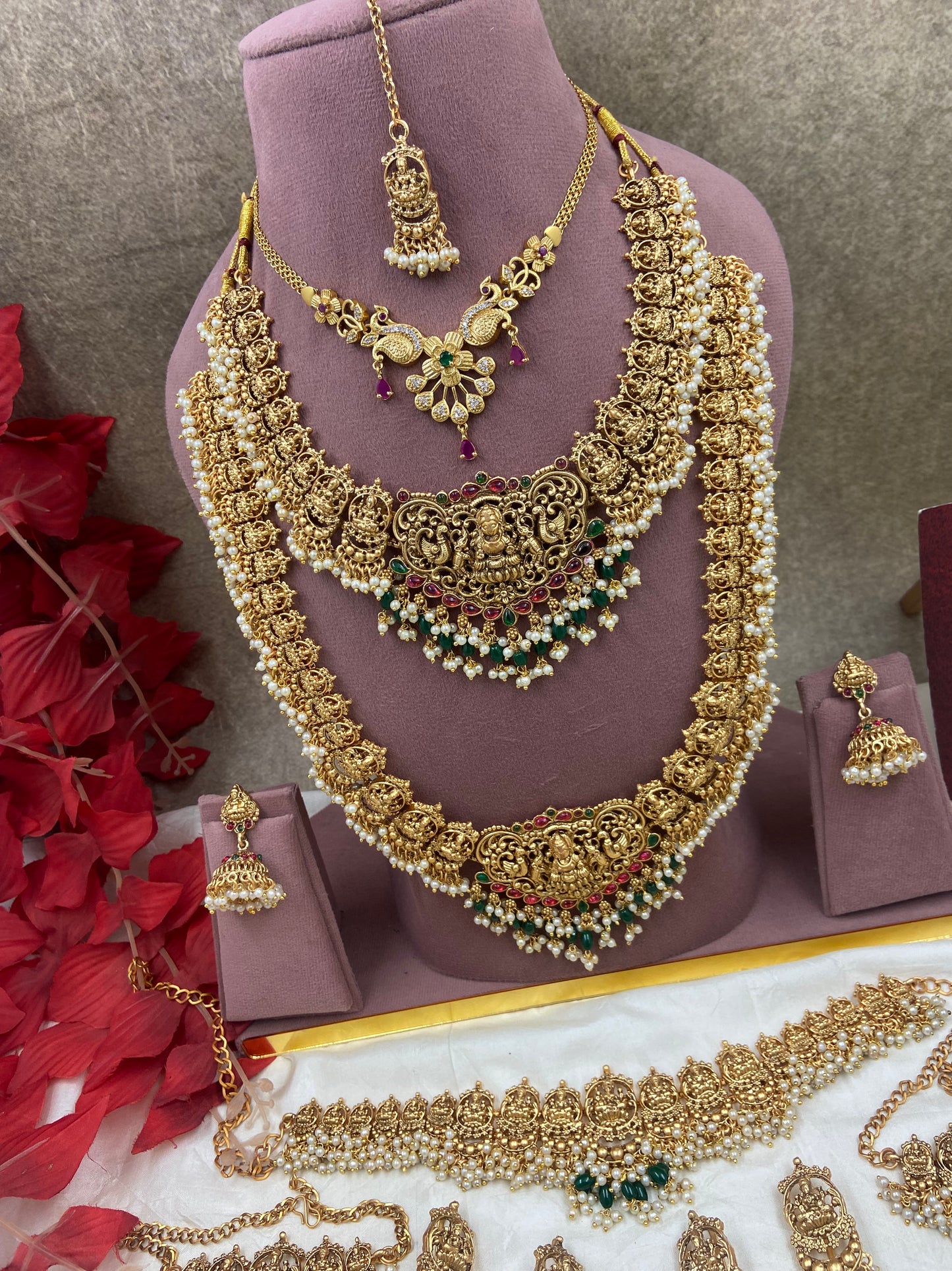 Gutapussalu full bridal jewellery Br181