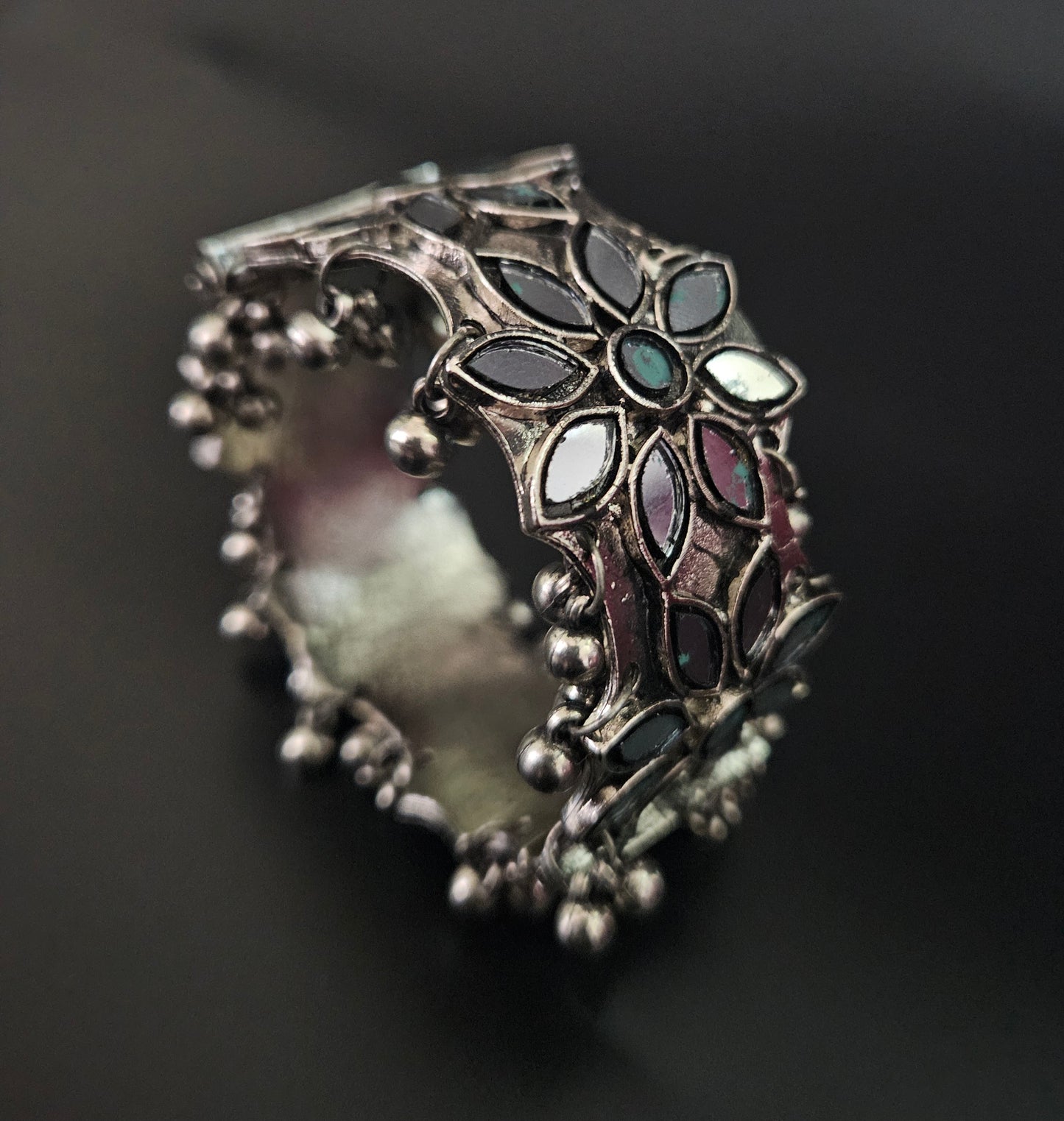 Oxidised bangle openable Ge001