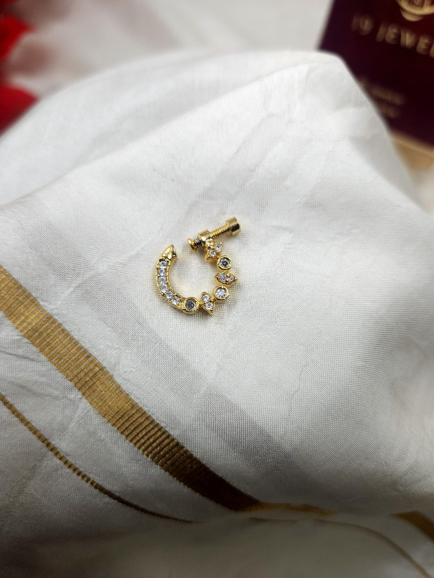 Left screwed nose pin 080