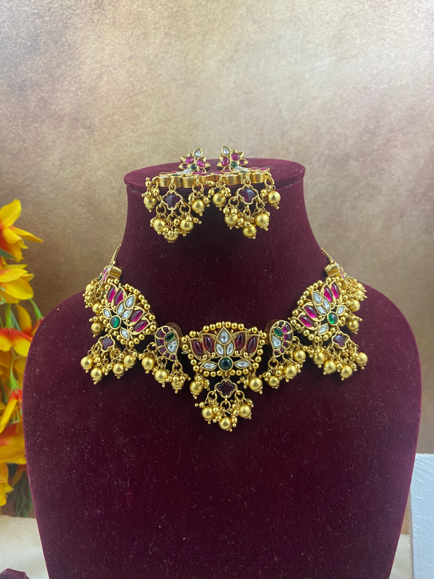 Brass lotus choker N534