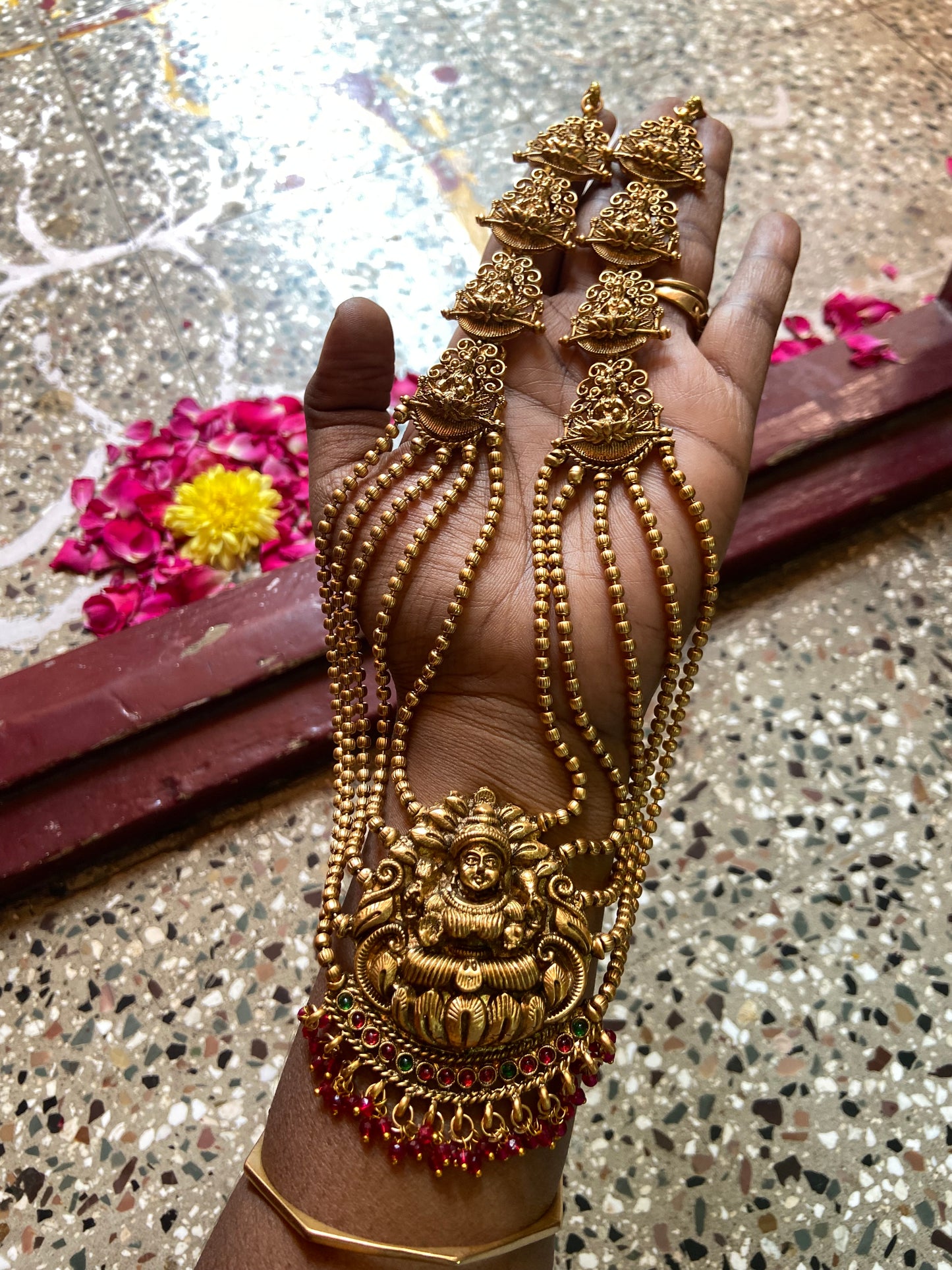 Lakshmi multi layer haram N474