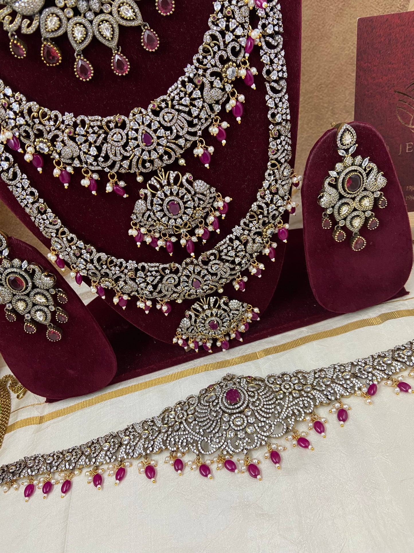 Victoria semi bridal jewellery Sb365