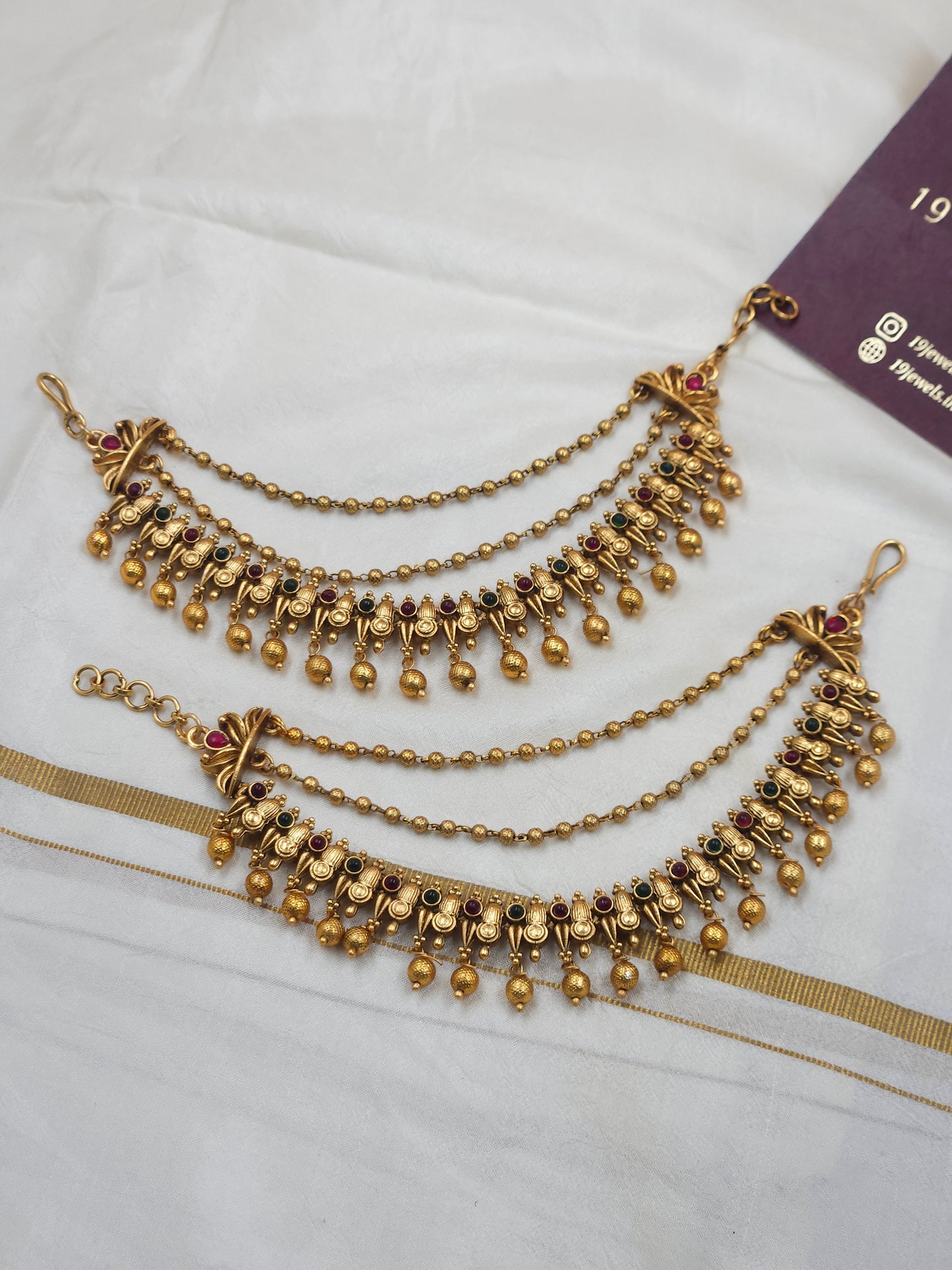 Ear chain Ea241