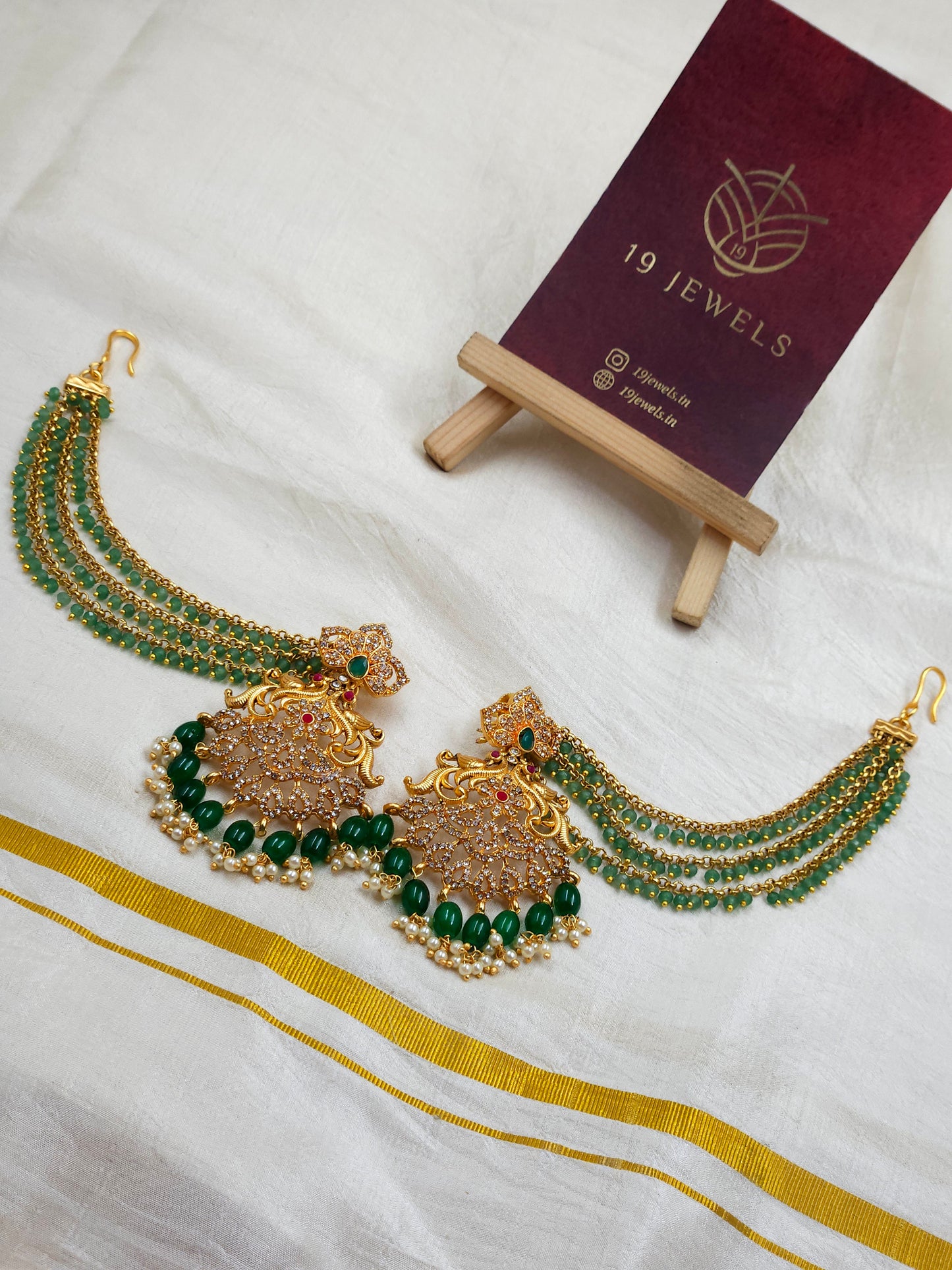 Green beaded jumka Jm284