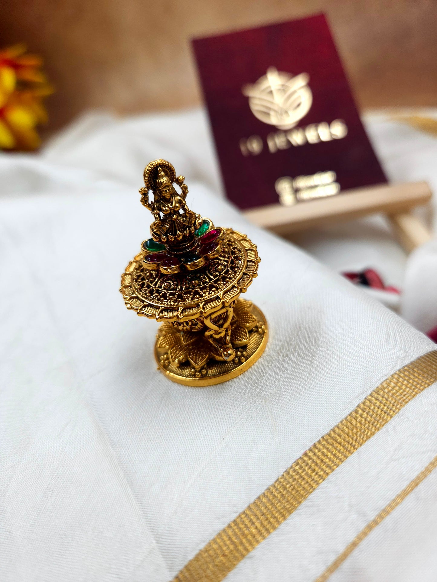 Sindhoor dabbi Hr079