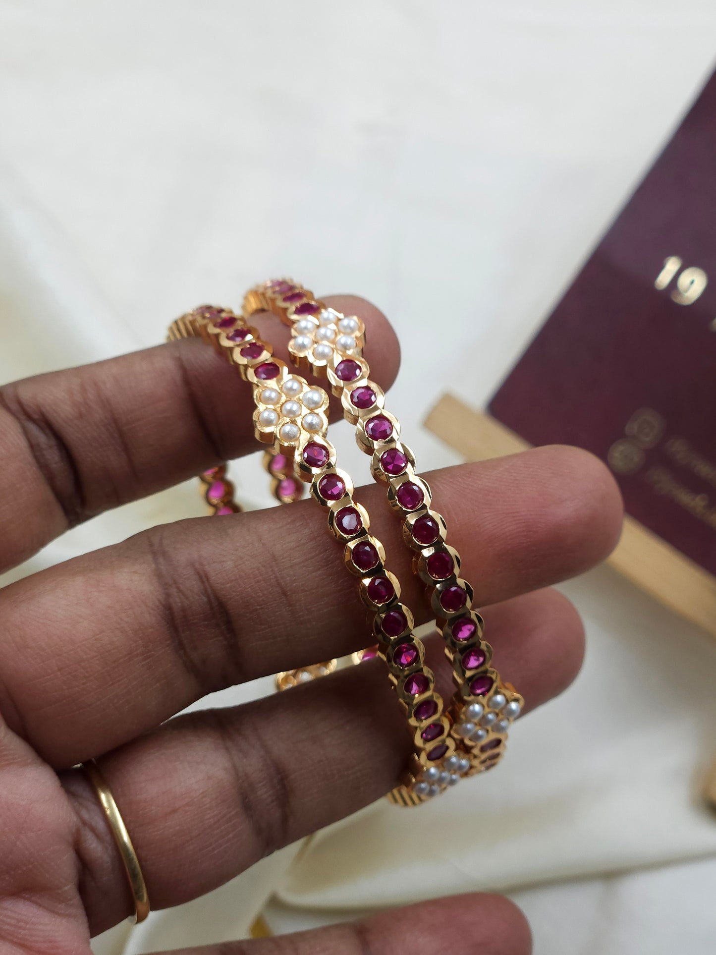 Kempu pearl Bangle Bn224