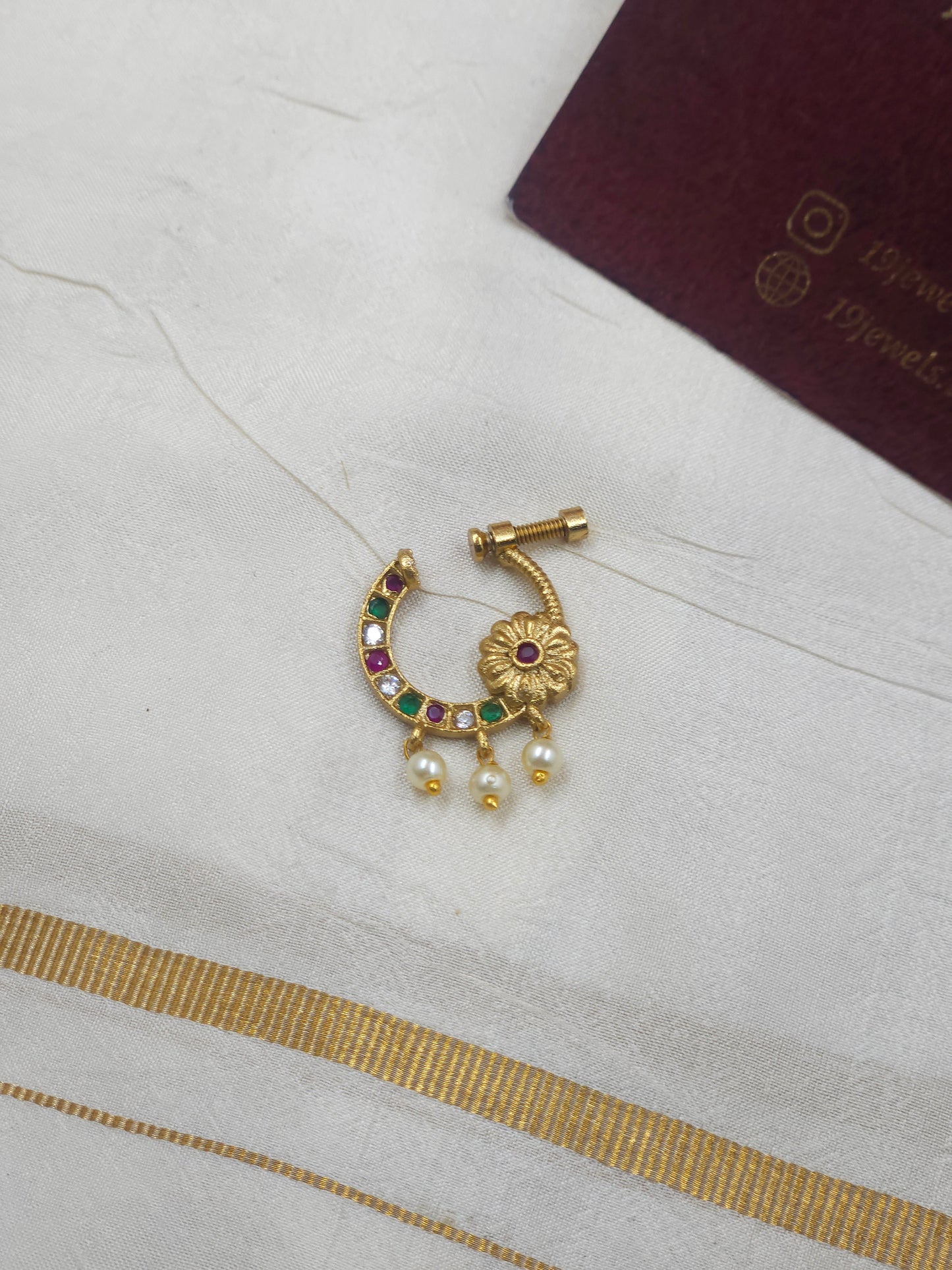 Nose pin 511-J4