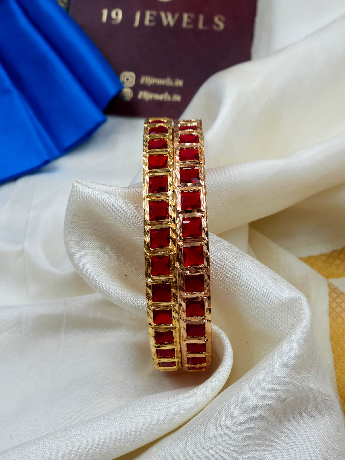Block red stone Bangle Bn297