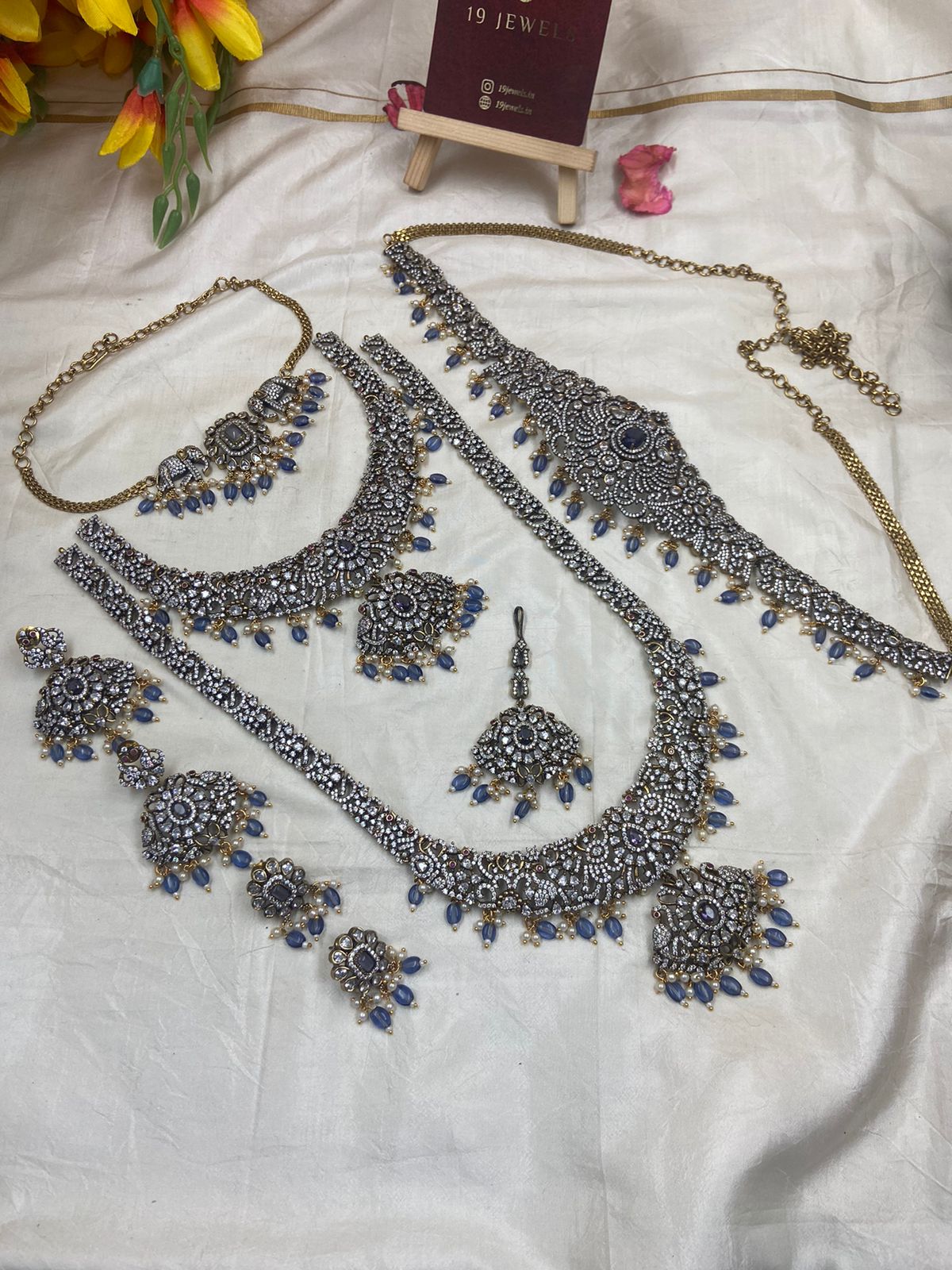 Victorian semi bridal Sb401