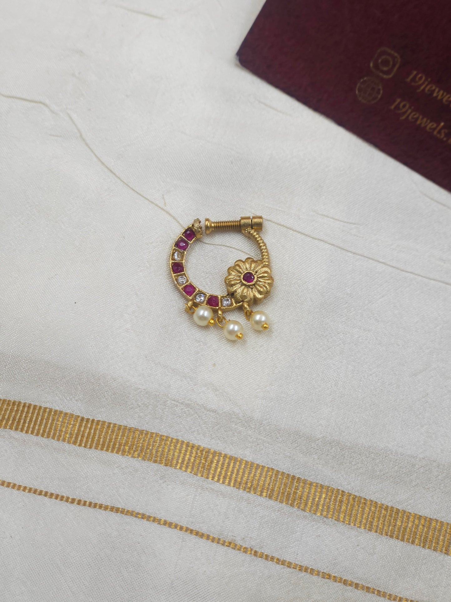 Nose pin 513-J4