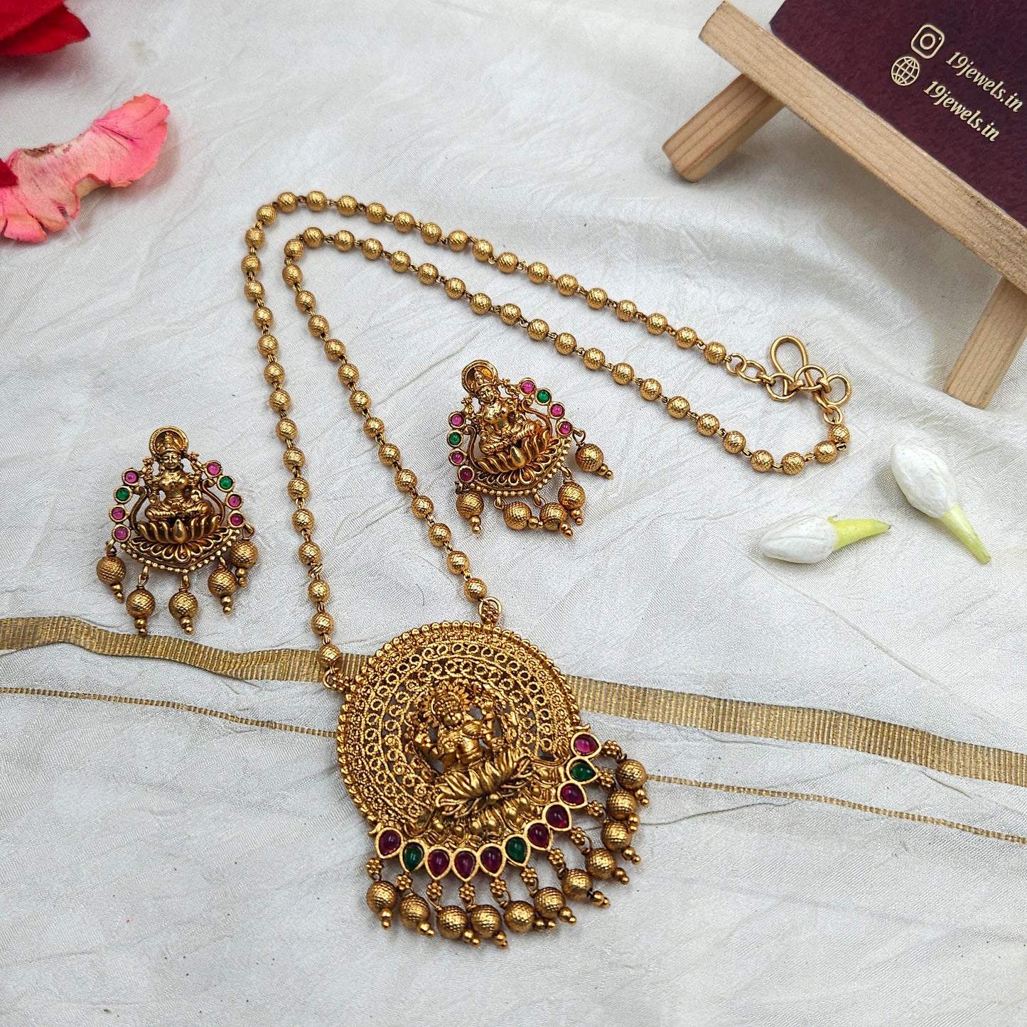 Lakshmi dollar chain N045