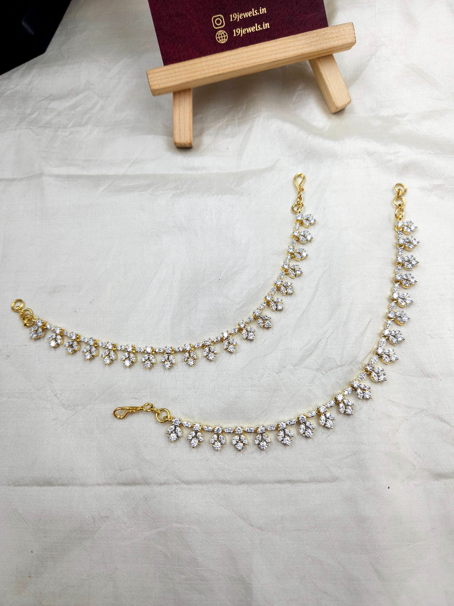 Premium ad earchain Ea035