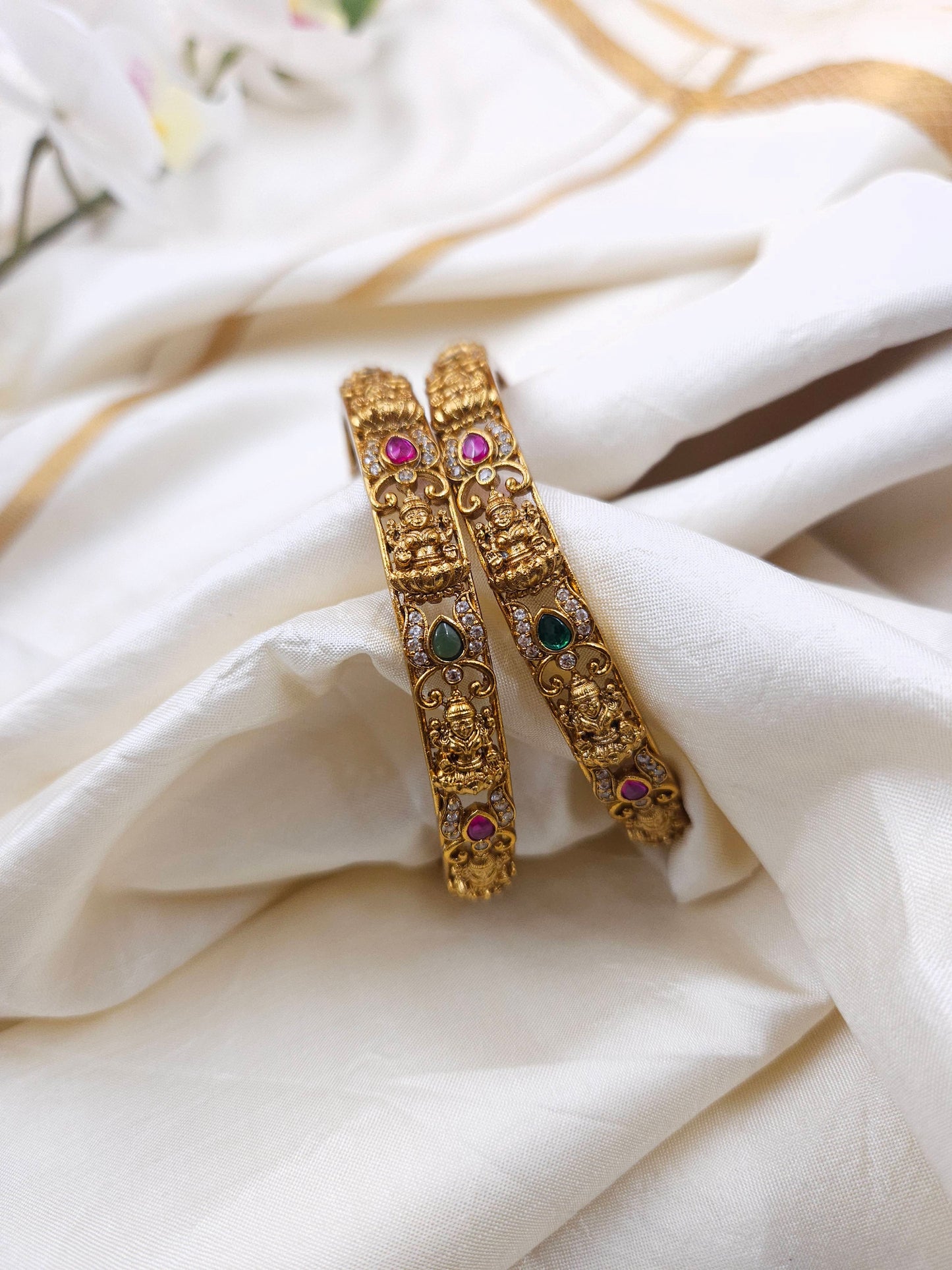 Premium bangles Bn057