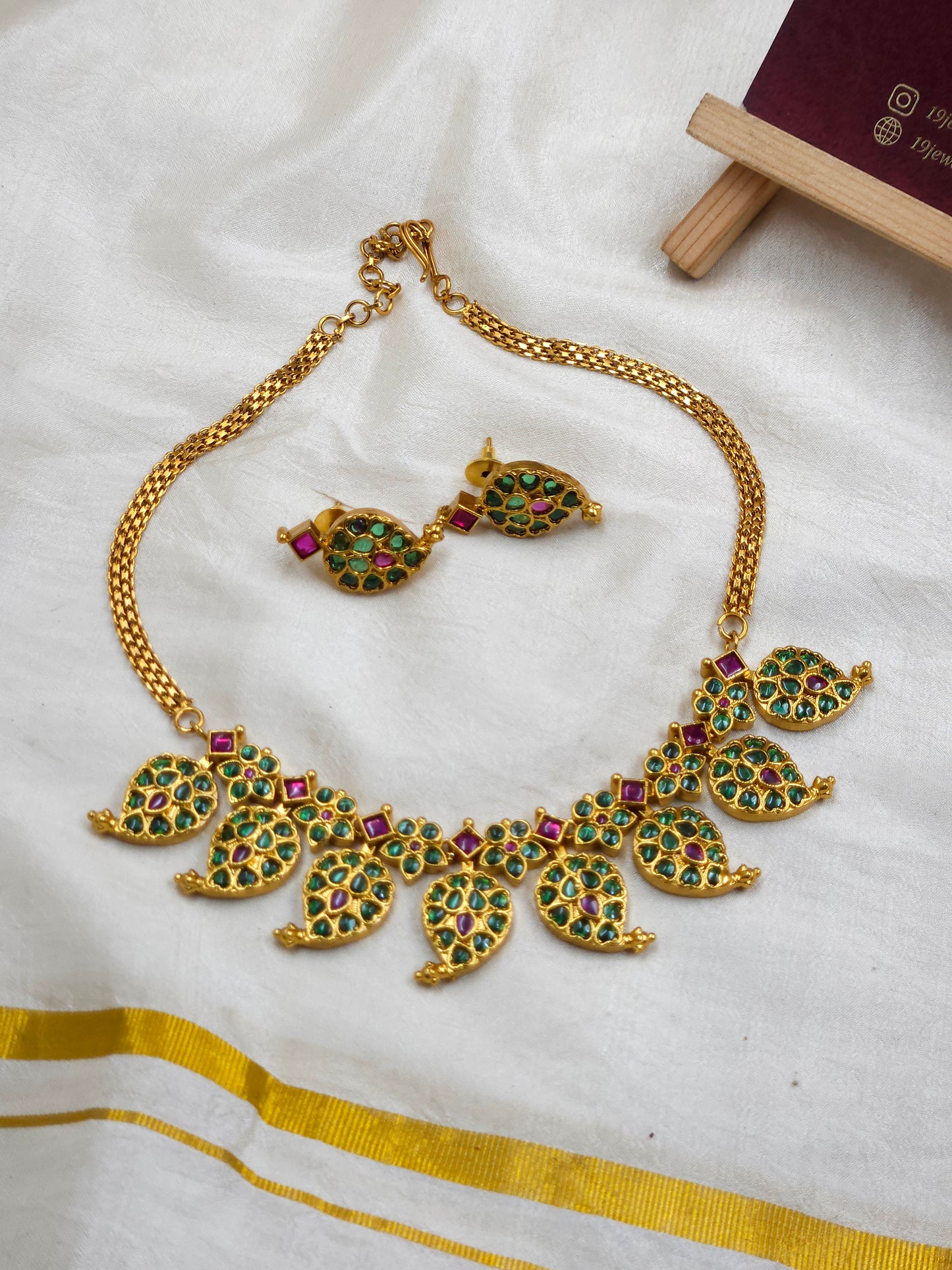 Heritage mango Necklace N1404