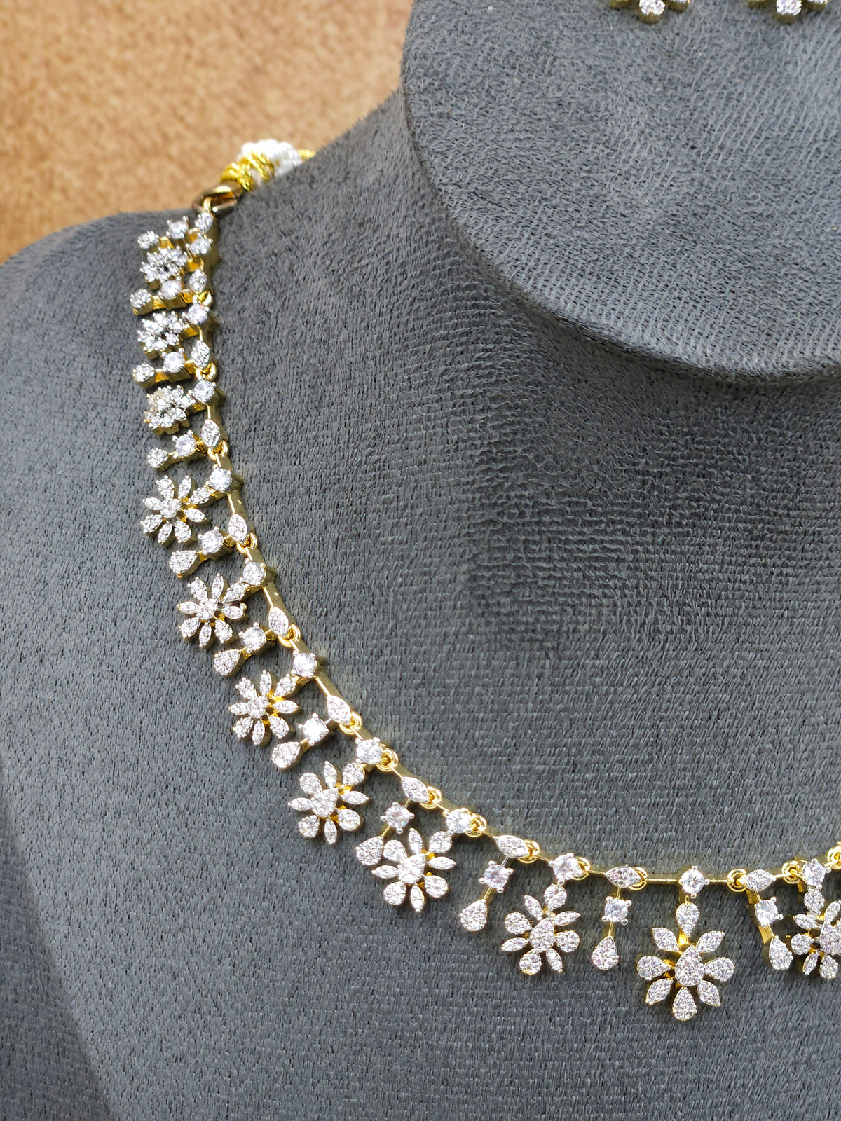 Diamond replica Stone necklace N1713