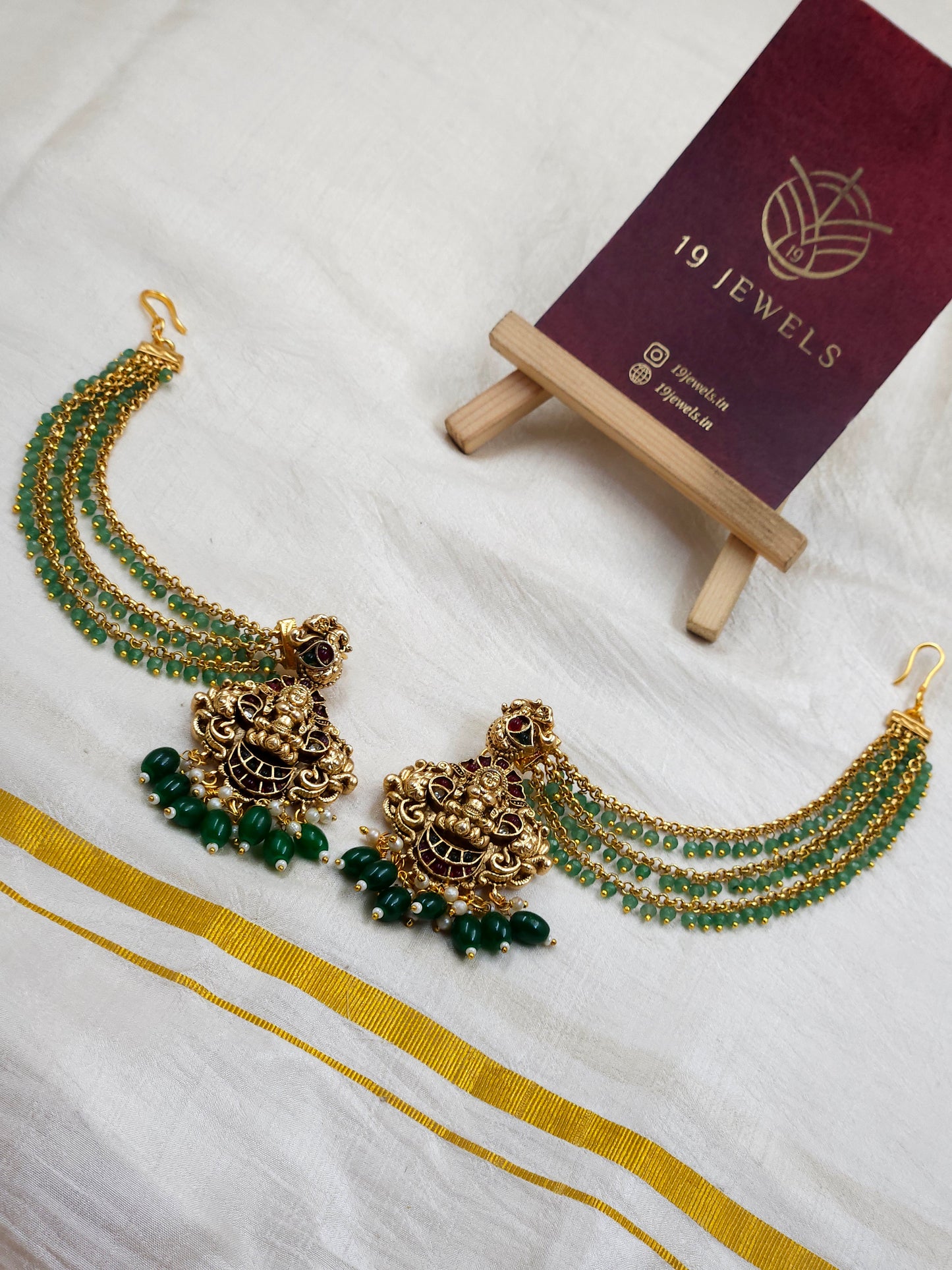 Green beaded jumka Jm282