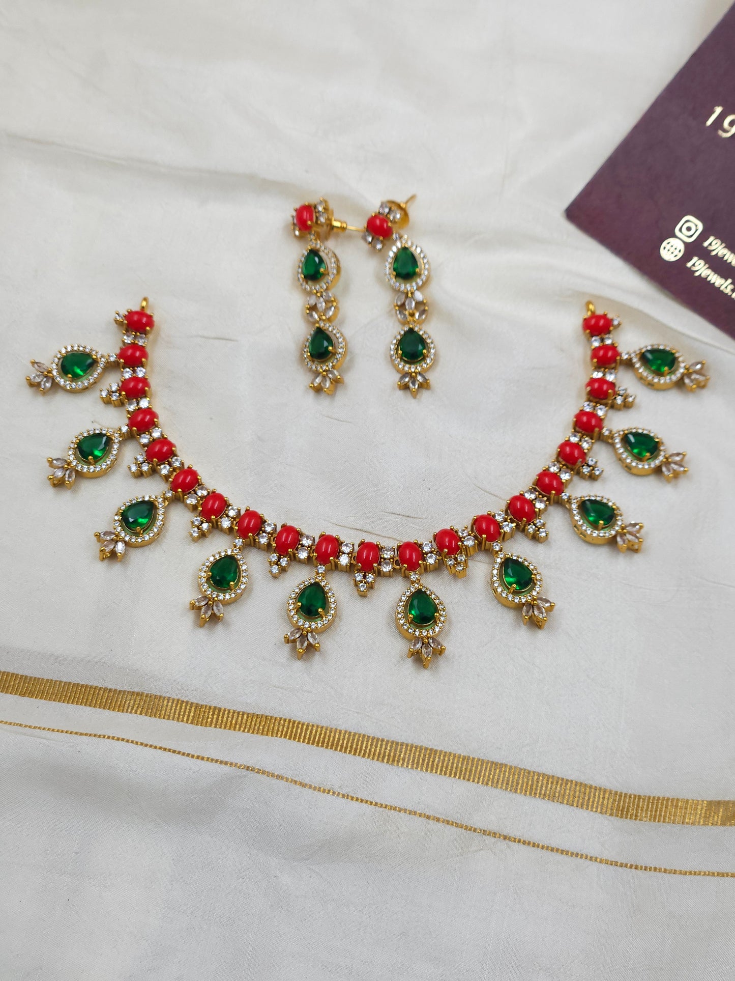Coral emerald Necklace N1539-B18