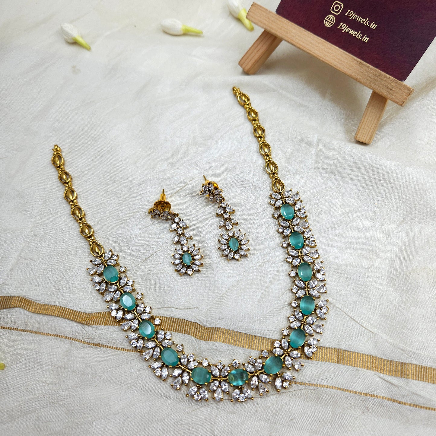 Mid length necklace set N624