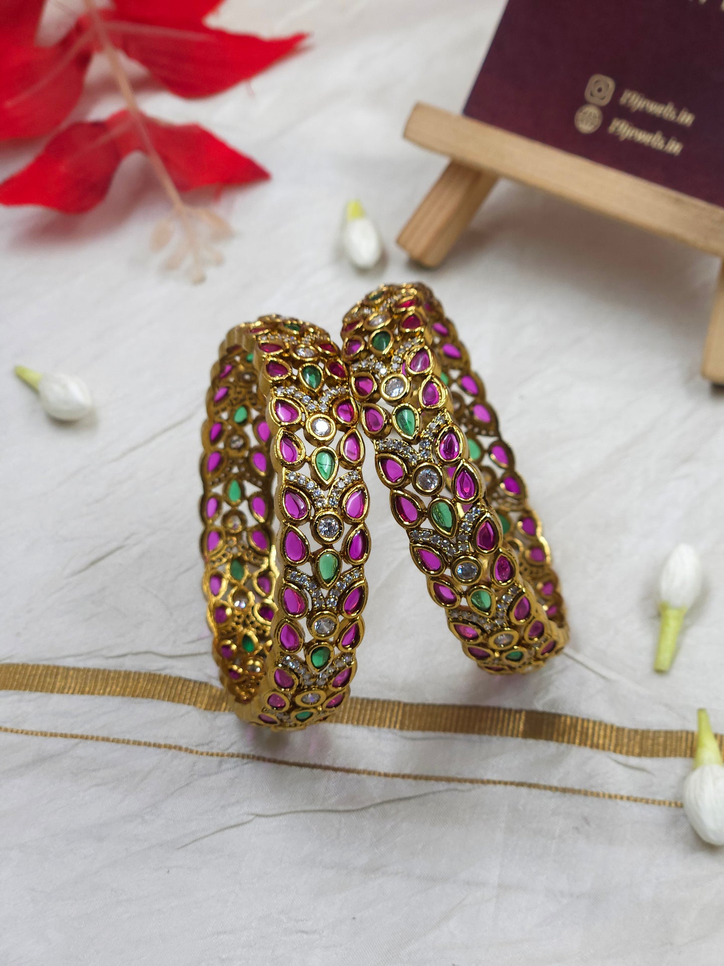 Premium cz kempu stone bangle Bn137