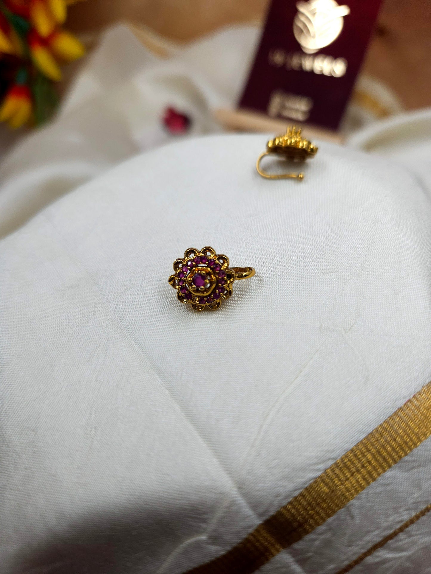 Press nose pin/Nath 034