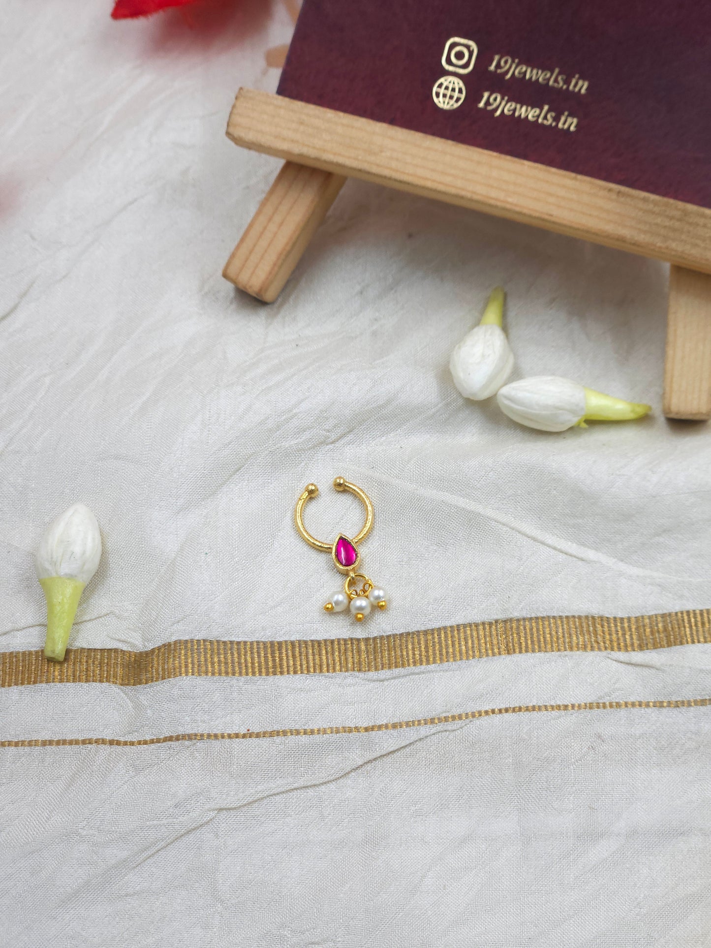 Jadau nath/centre nose pin140