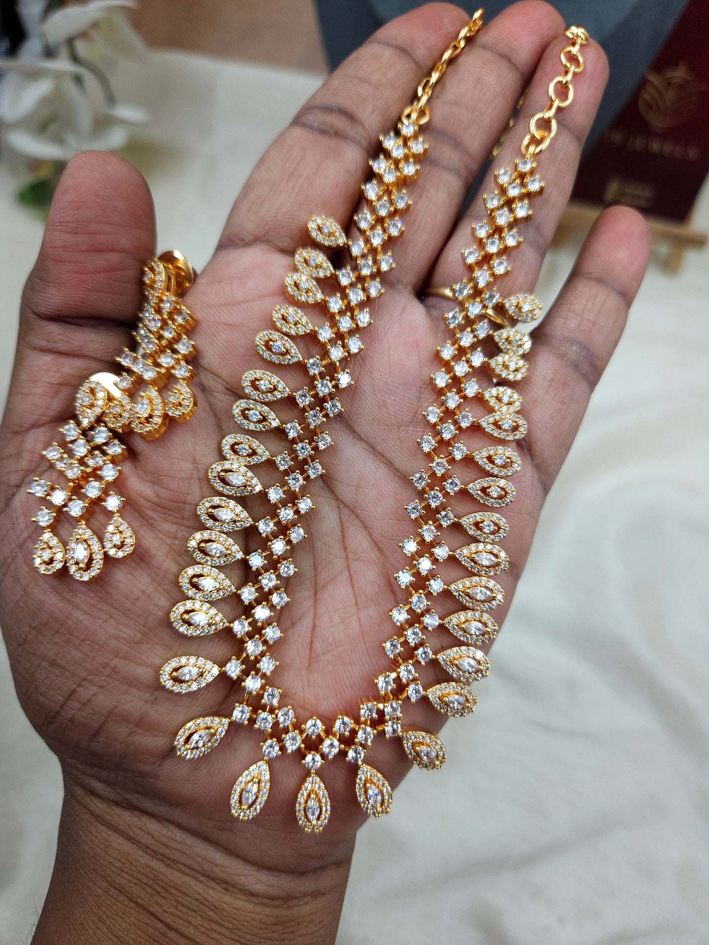 Diamond-style necklace N1429