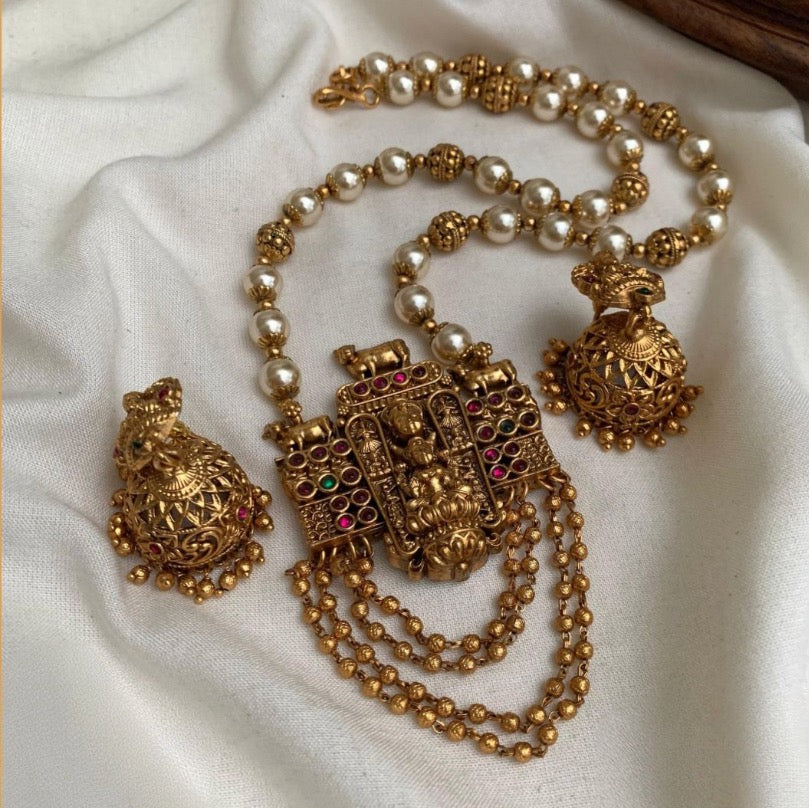 Pearl haram N1599
