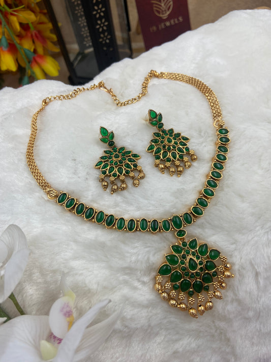 Emerald necklace N662
