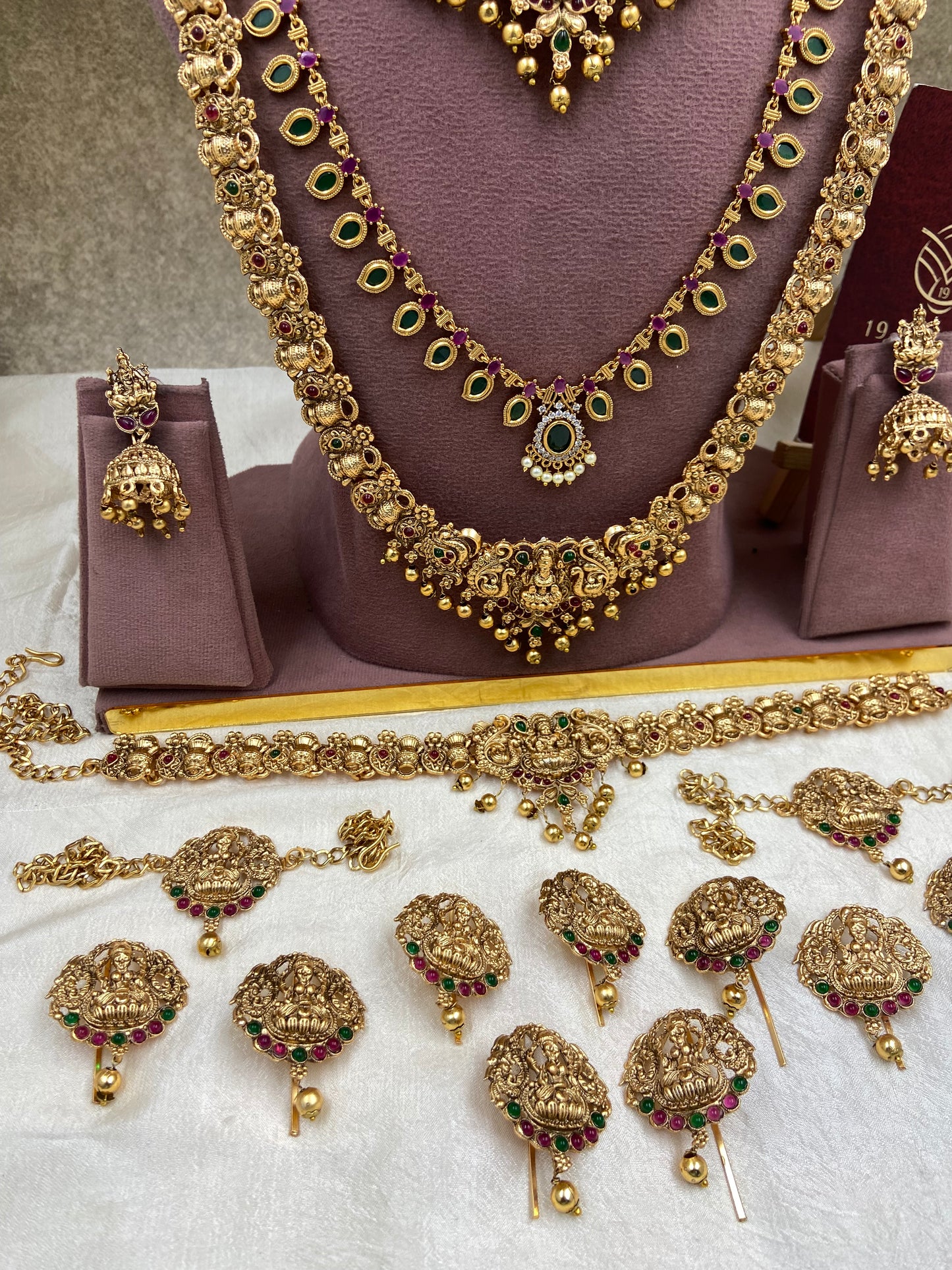 Full bridal jewellery Br237