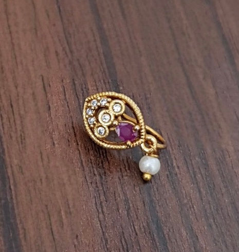 Eye nose pin 016