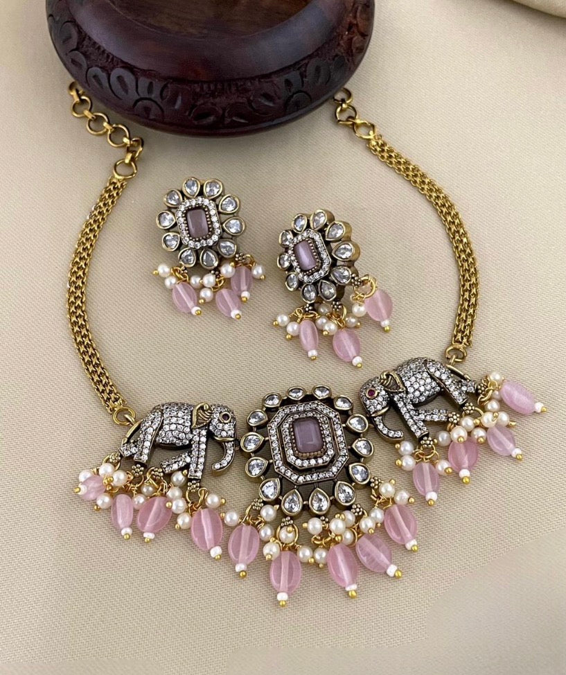 Elephant victorian choker N556