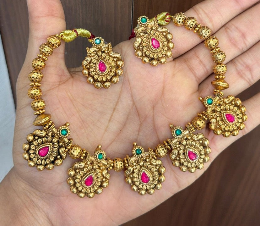 Gold Beaded necklace N1597