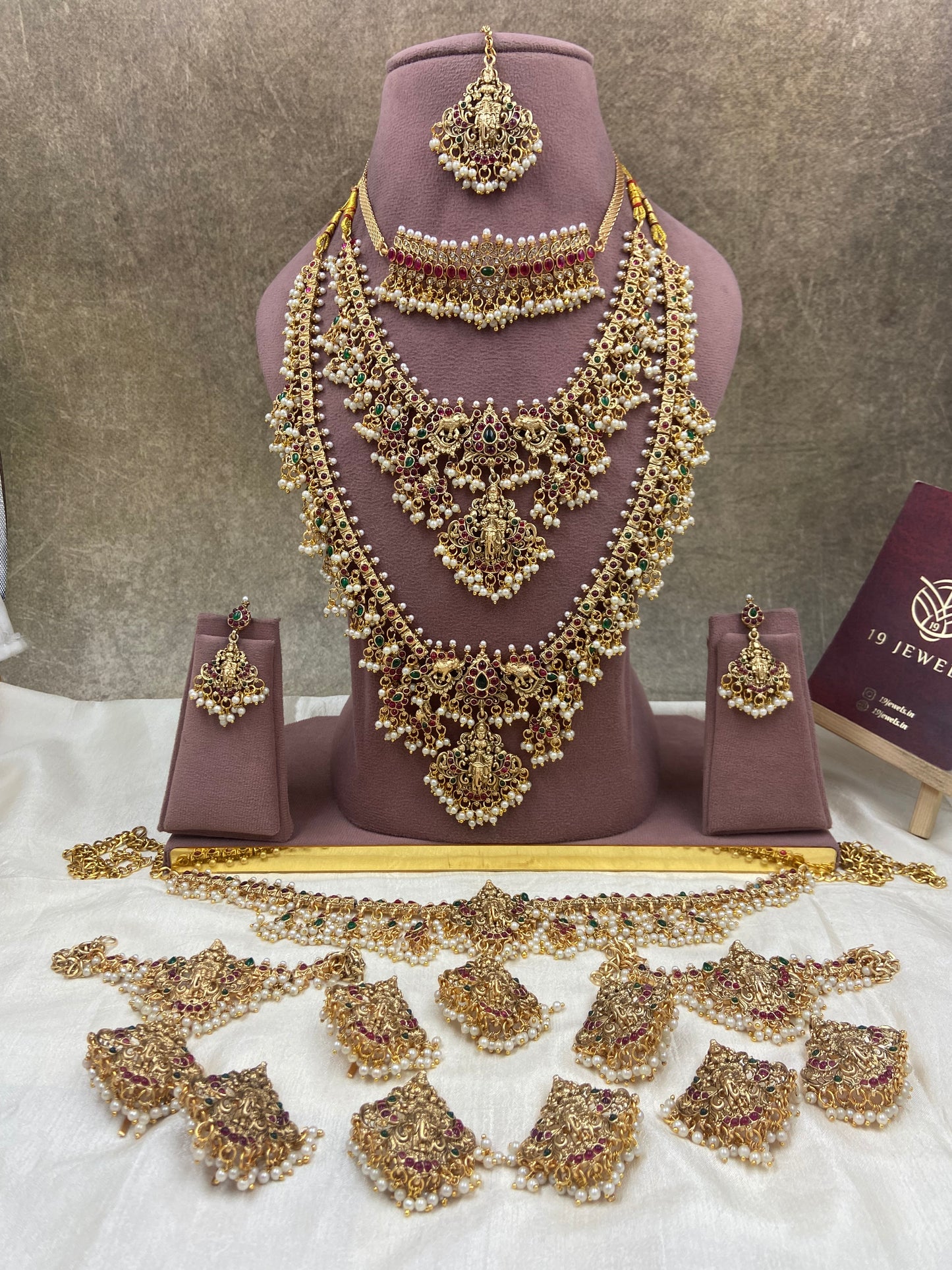 Gutapussalu full bridal jewellery Br206
