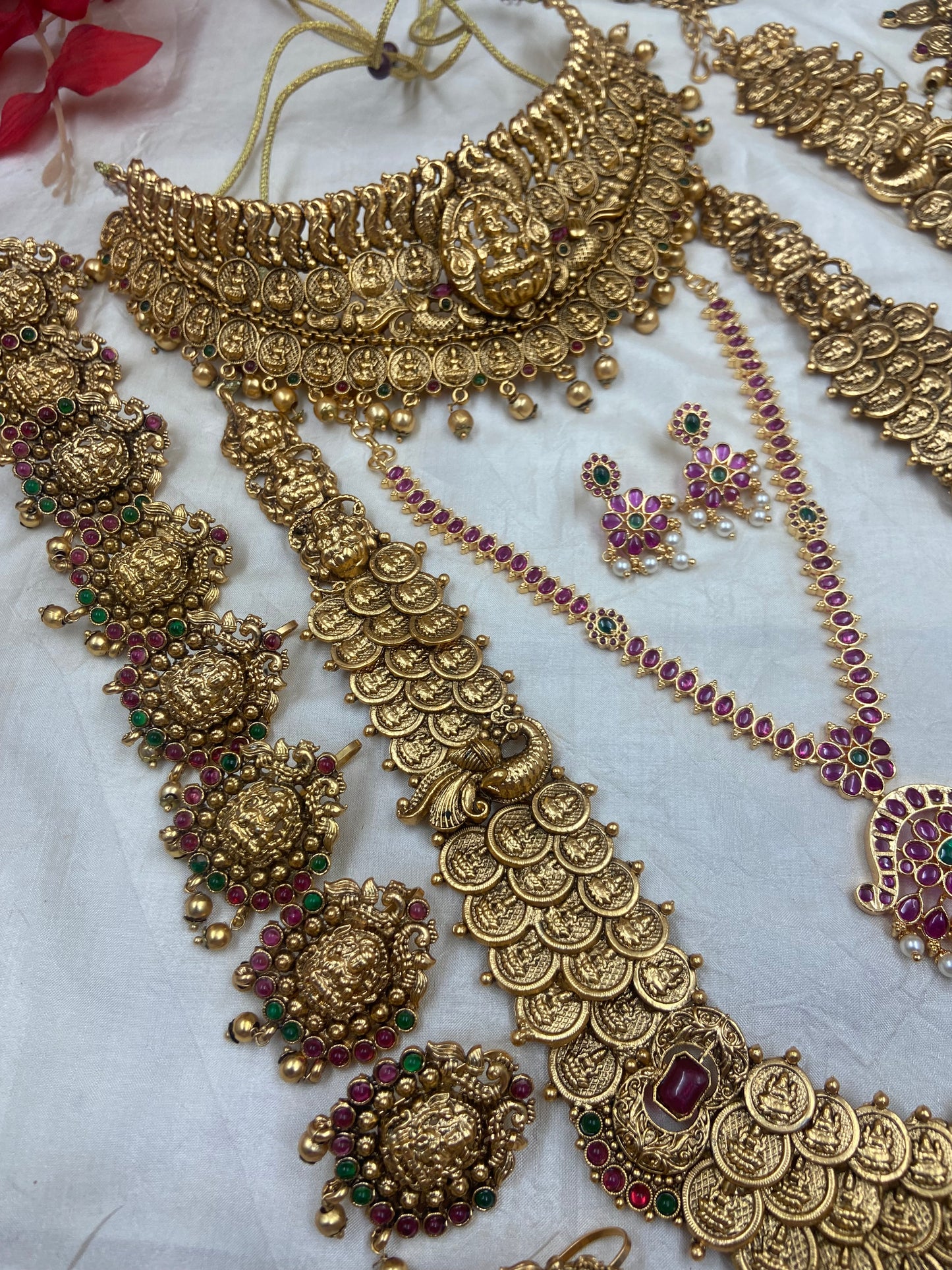 Coin full bridal jewellery Br185