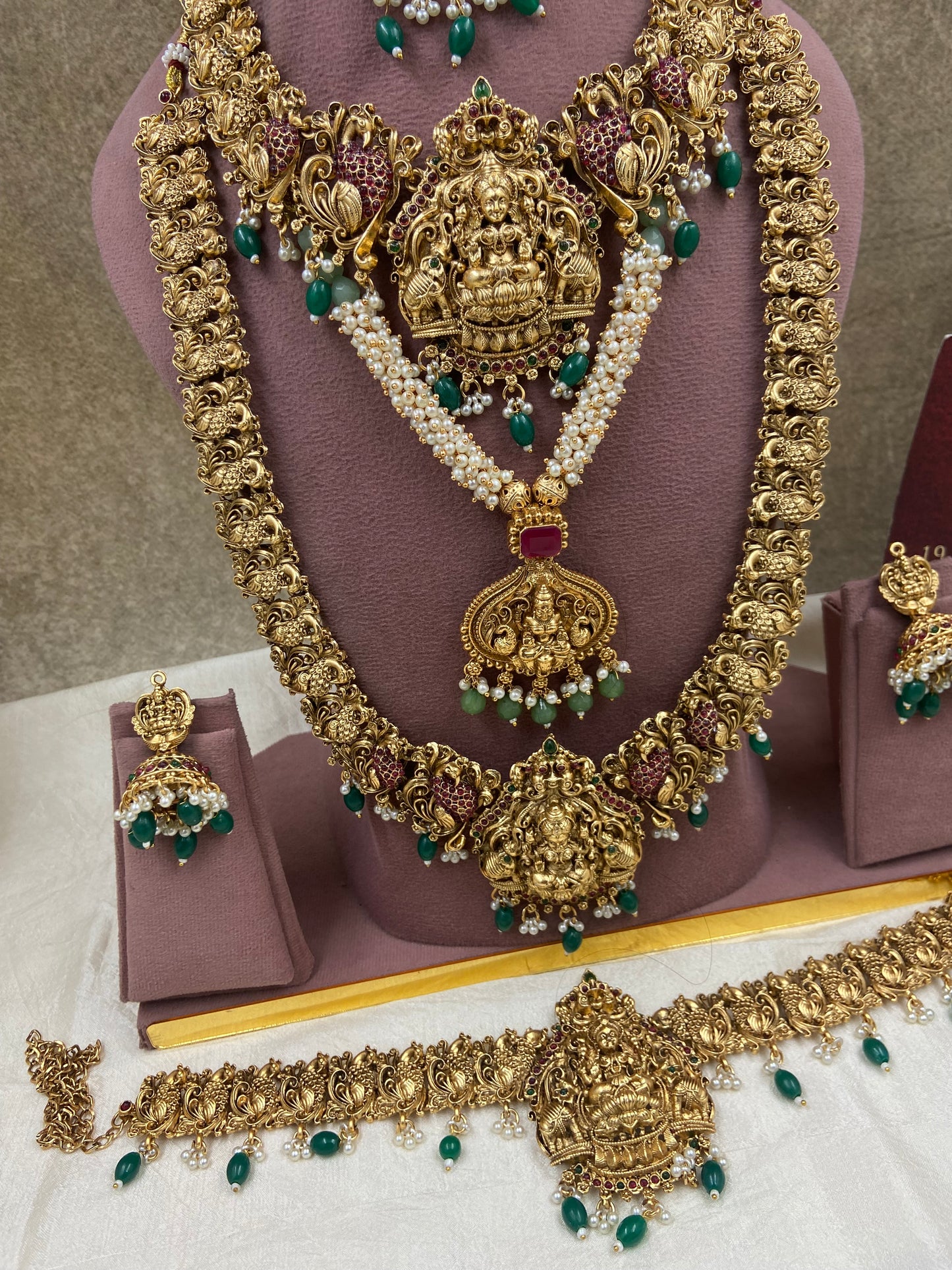 Semi bridal jewellery Sb650