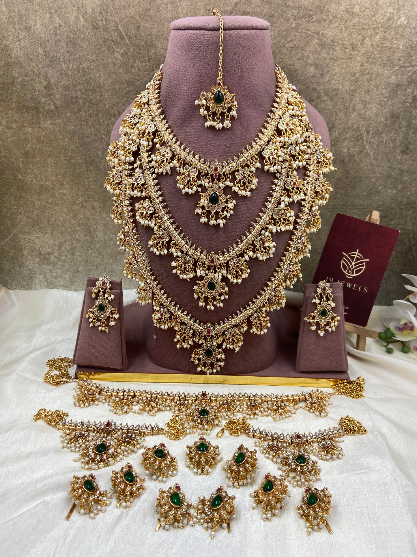Gutapussalu bridal set Br066