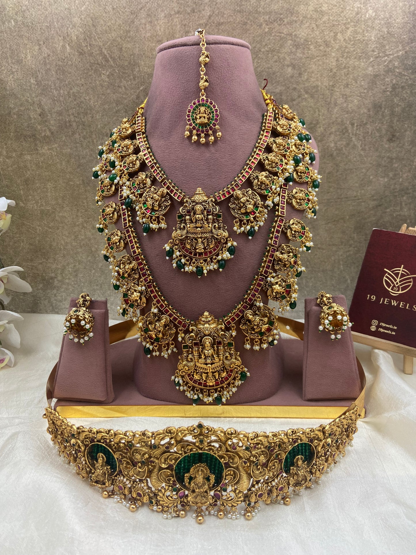 Gutapussalu semi bridal jewellery Sb653