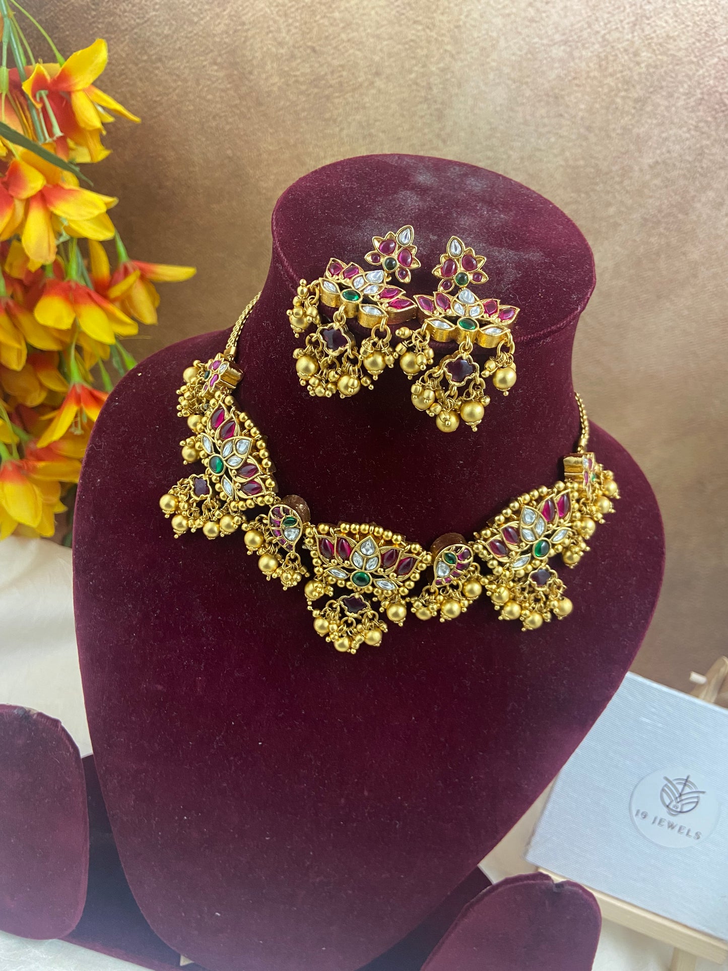 Brass lotus choker N535