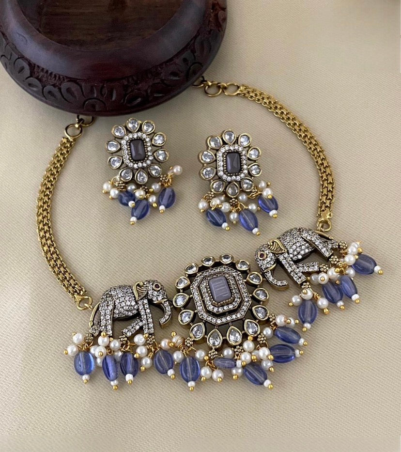 Elephant victorian choker N556