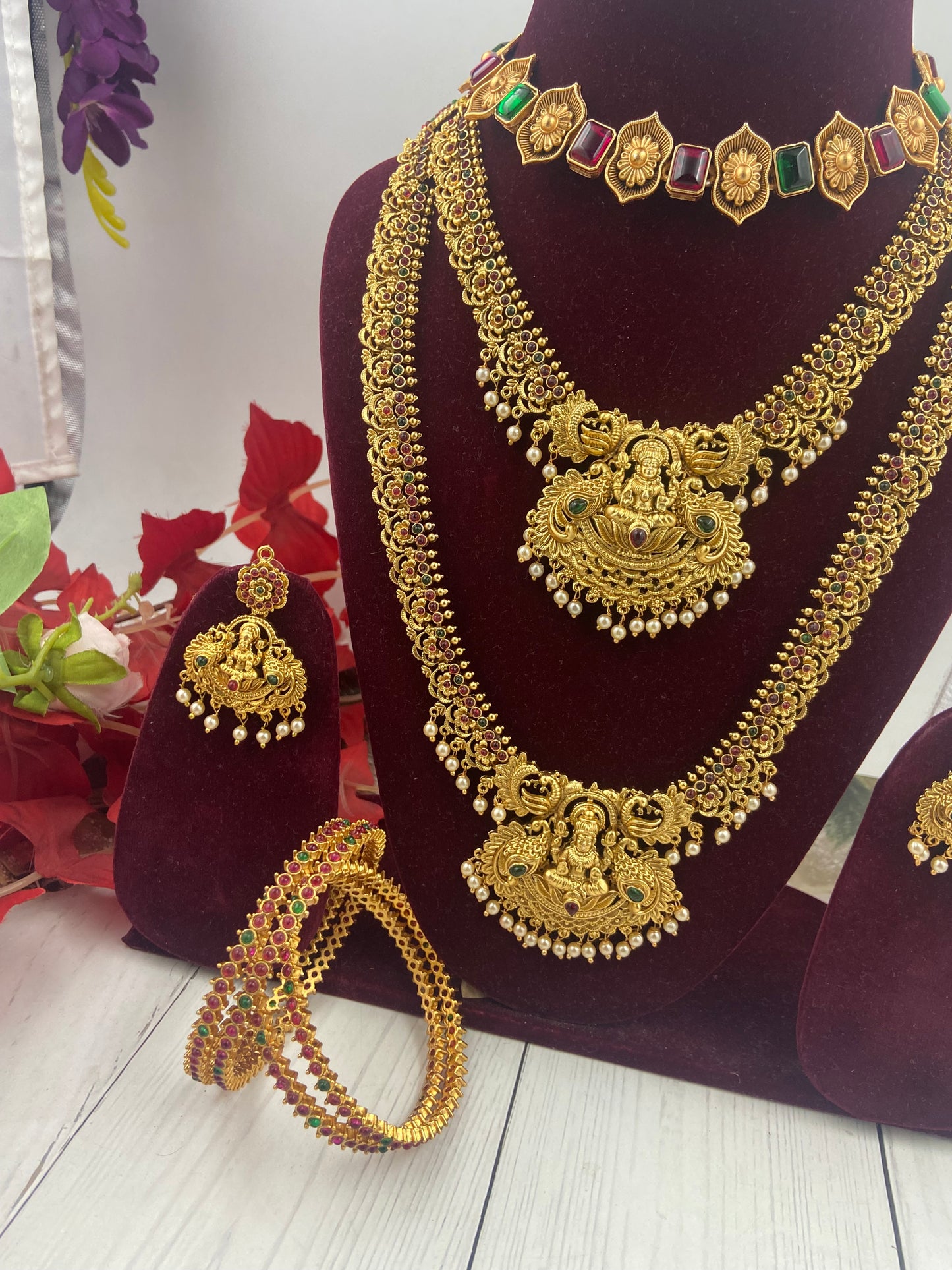 Lakshmi semi bridal jewellery set Sb235