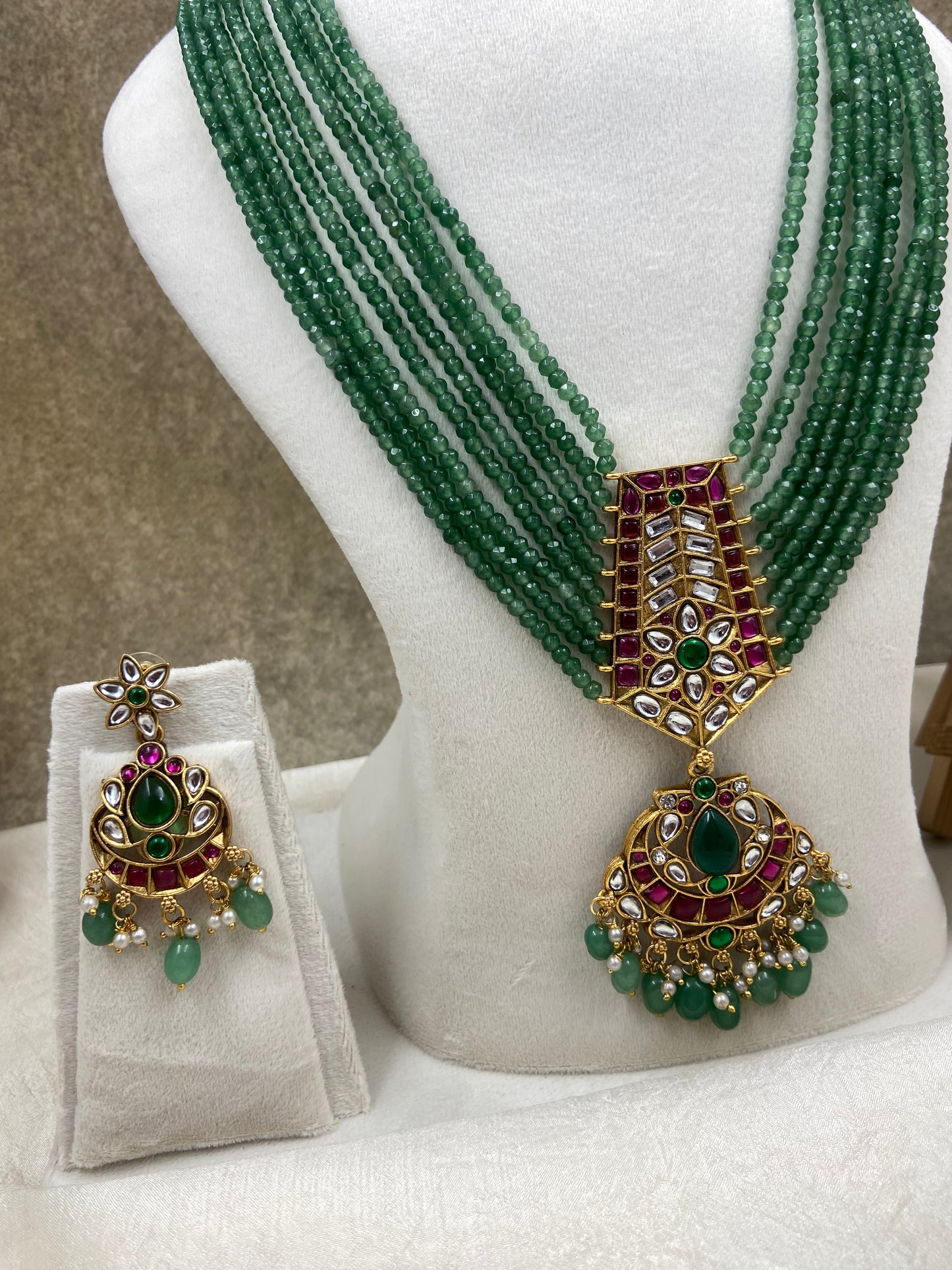 Green crystal Rani haram N1402