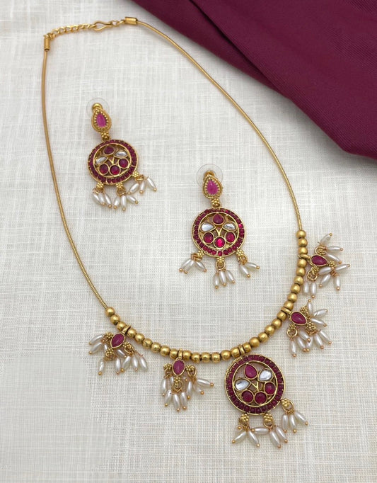 Necklace N697