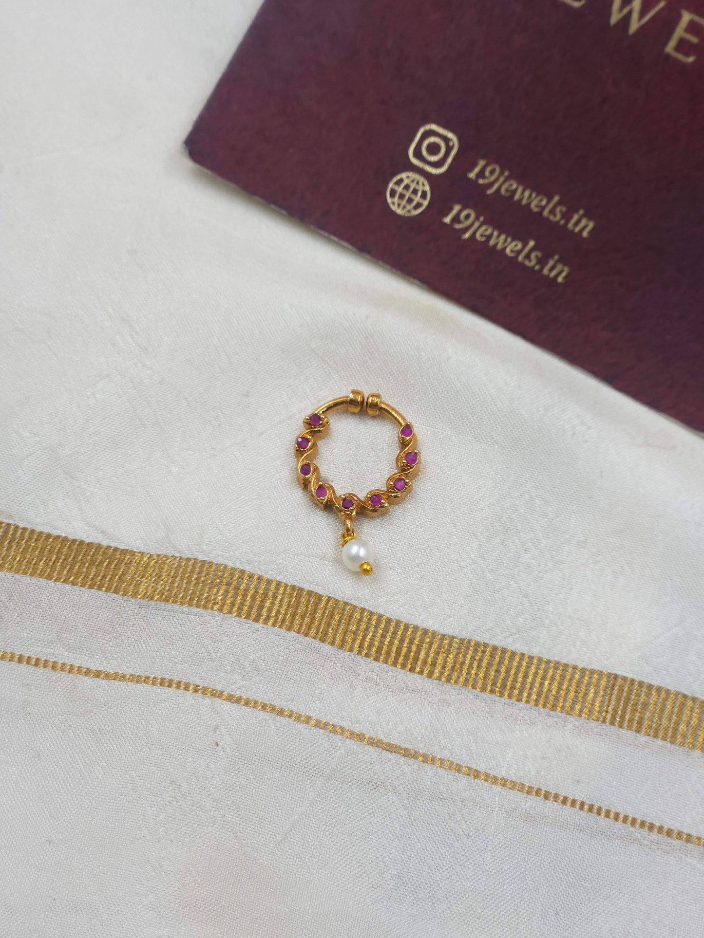 Nose pin 547