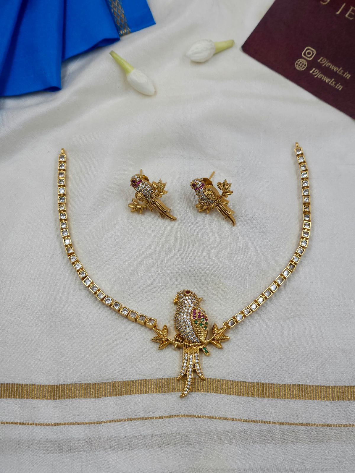 Ad parrot 🦜 necklace N1666