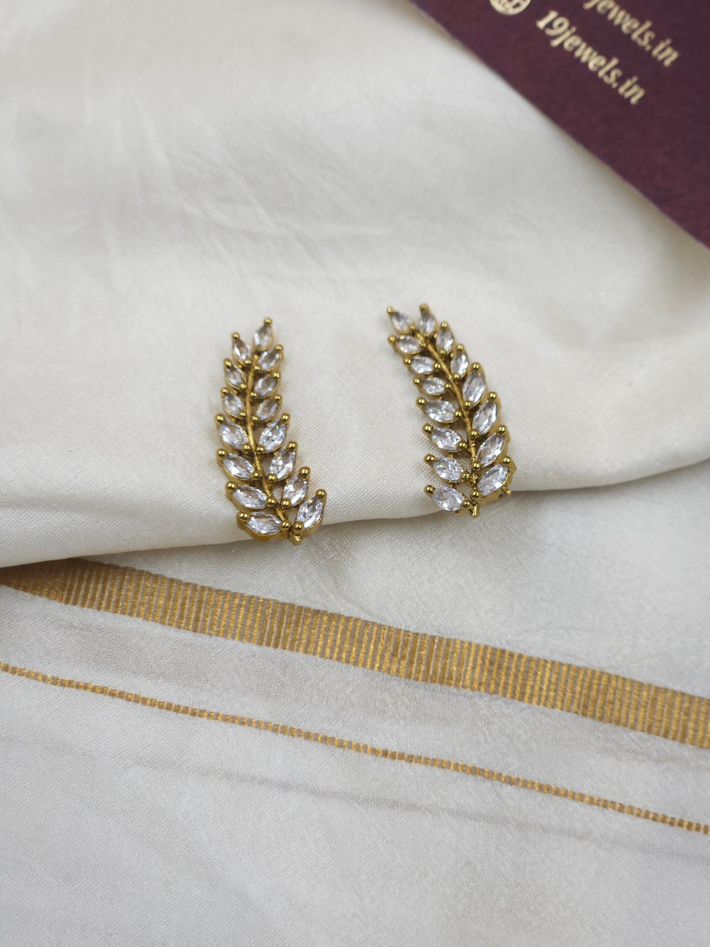 Ear cuff tops Jm429