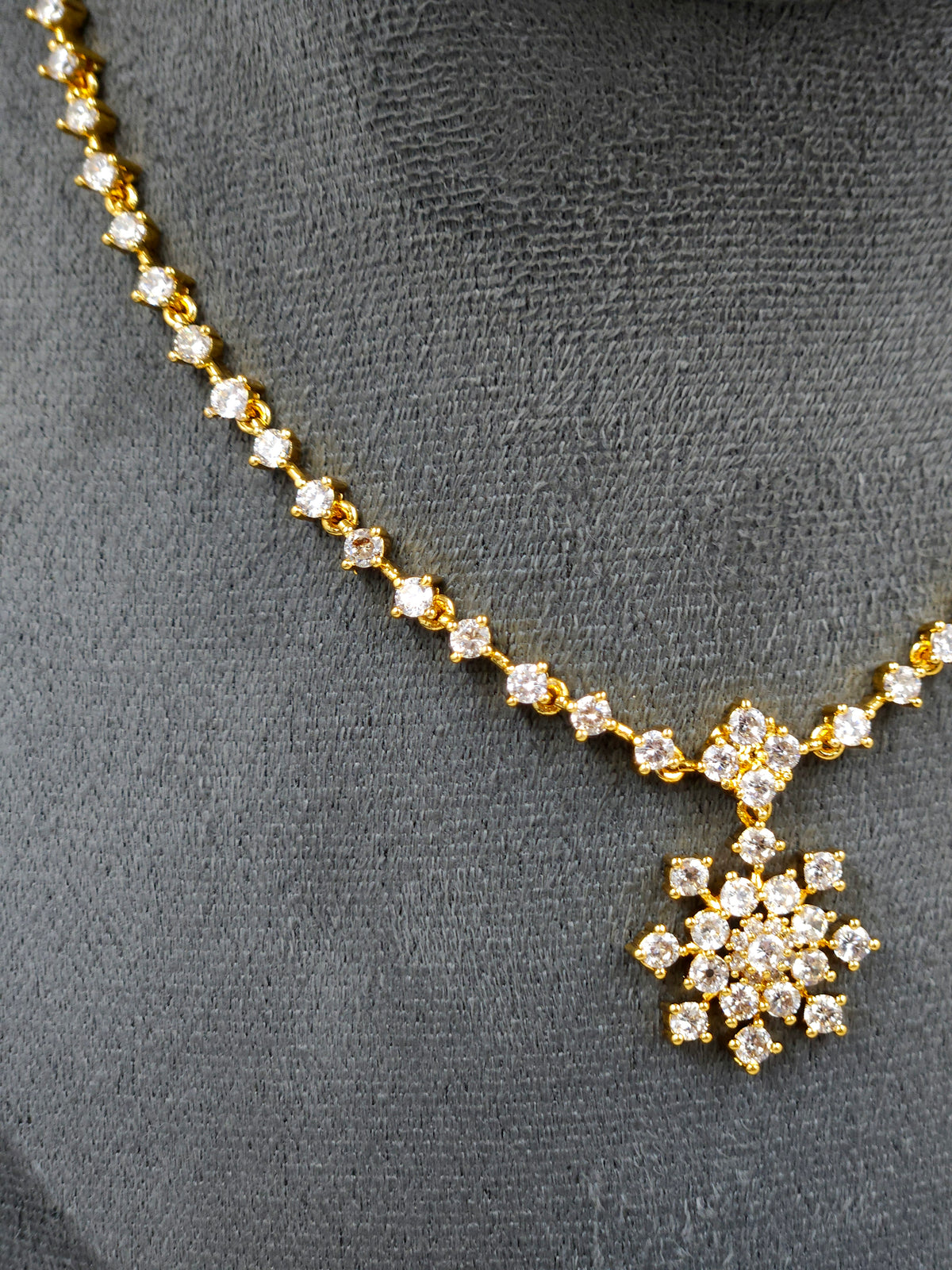 Cz necklace N1704