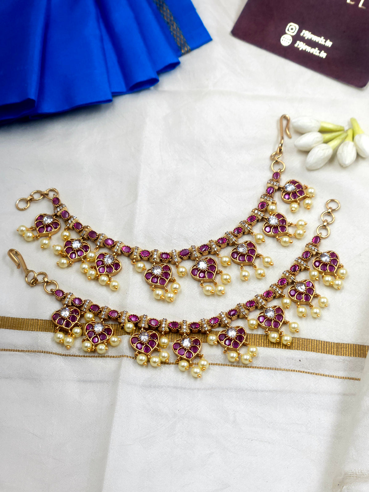 Mozonite ear chain Ea306