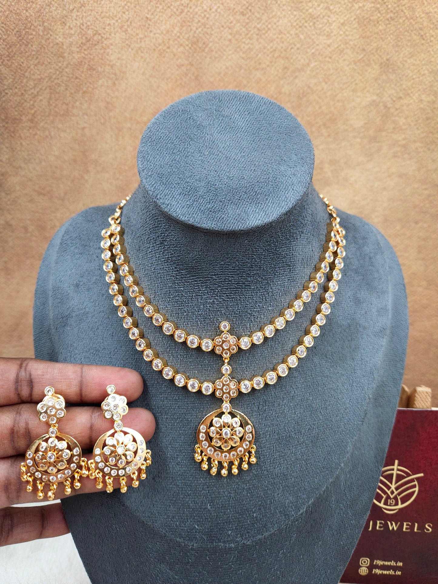 2 step adigai  necklace N1433