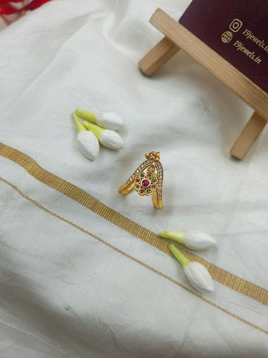 Premium gold alike vangi type finger ring Fg014