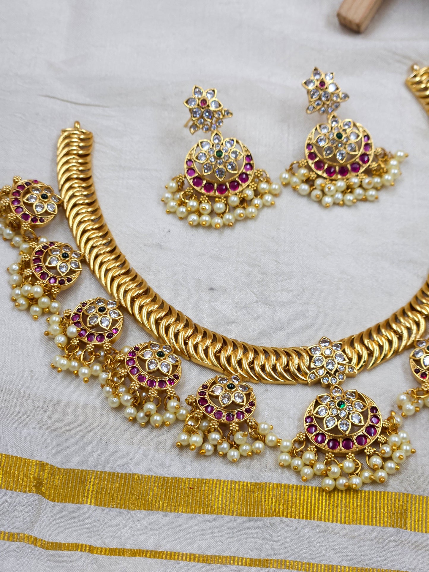 Heritage style premium Necklace N1453-B18